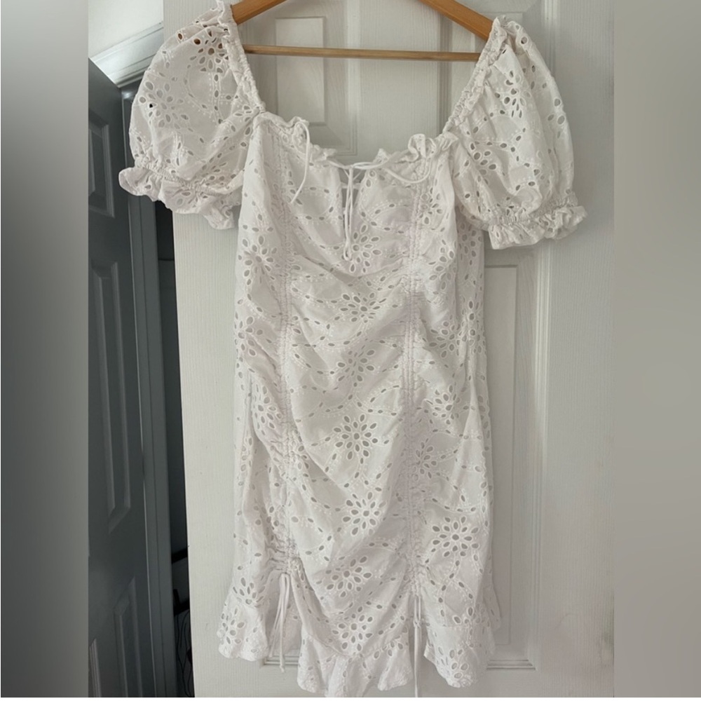 Spencer and Ella White Mini Puff Sleeve Eyelet Dress Size Large